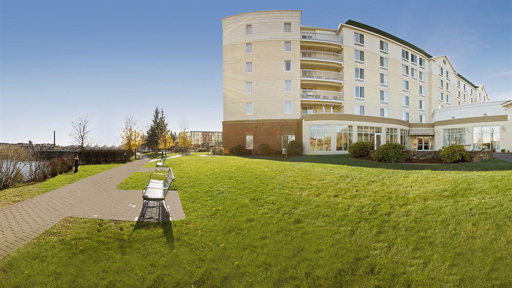 Hilton Garden Inn Auburn Riverwatch Exteriör bild