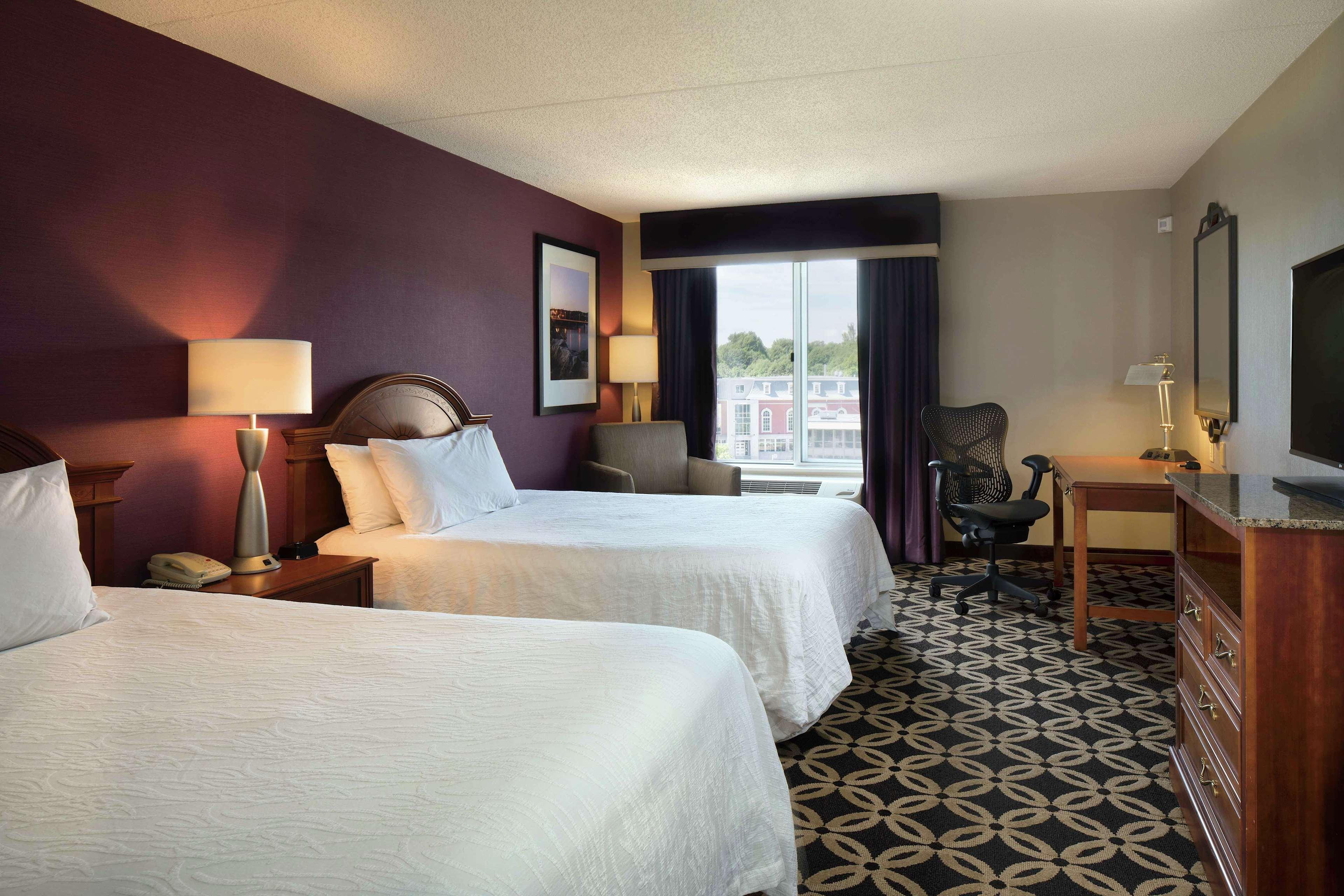 Hilton Garden Inn Auburn Riverwatch Exteriör bild