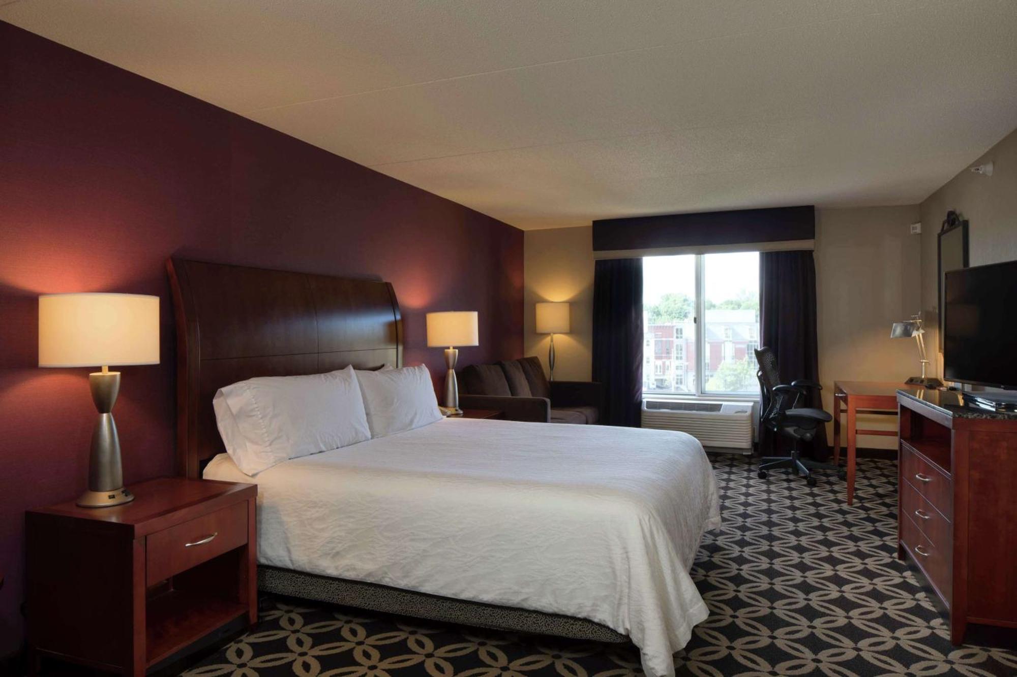 Hilton Garden Inn Auburn Riverwatch Exteriör bild