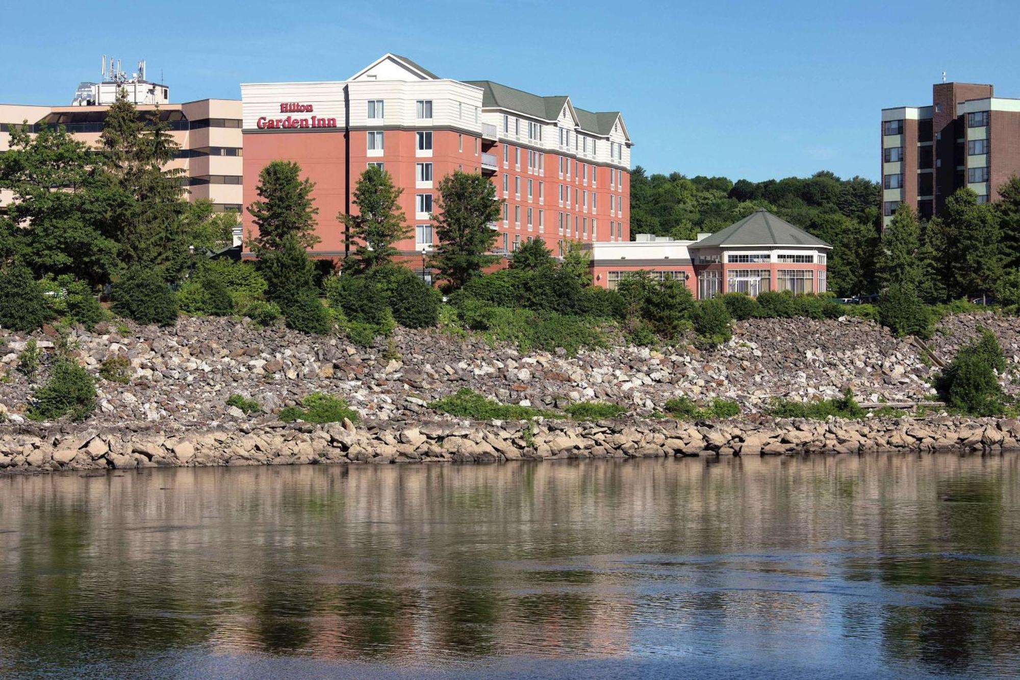 Hilton Garden Inn Auburn Riverwatch Exteriör bild